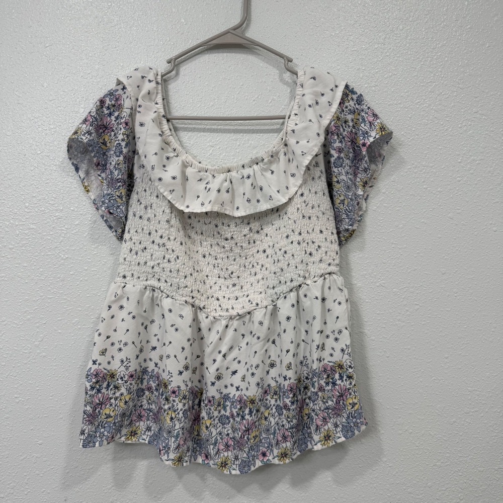 Maurices Women Large White Floral Smocked Peplum Top Ruffle Short Sleeve Rayon
